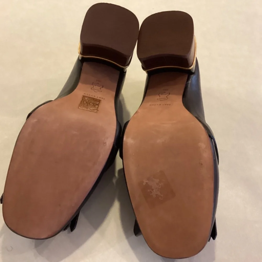 TORY BURCH LEATHER SHOES SIZE 8 - Picture 6 of 10